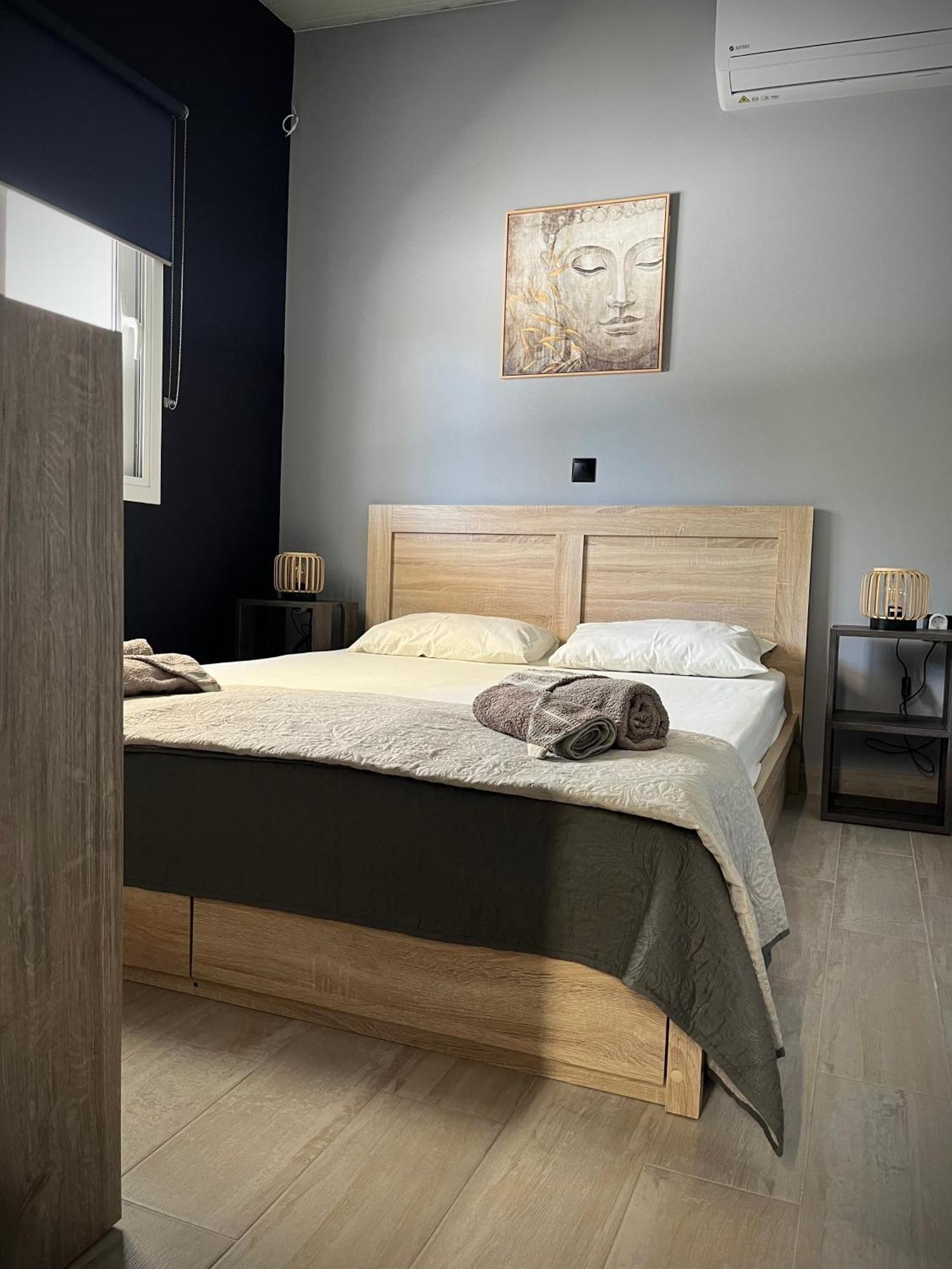 Joannas Airport Luxury Rooms Artemida  Exterior photo